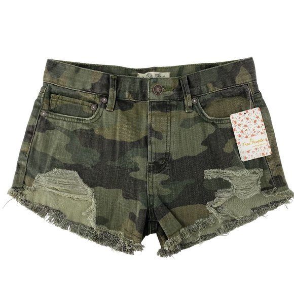 FREE PEOPLE We the Free Camo Combo Distressed Raw Hem Cutoffs Size 24 - Picture 7 of 16